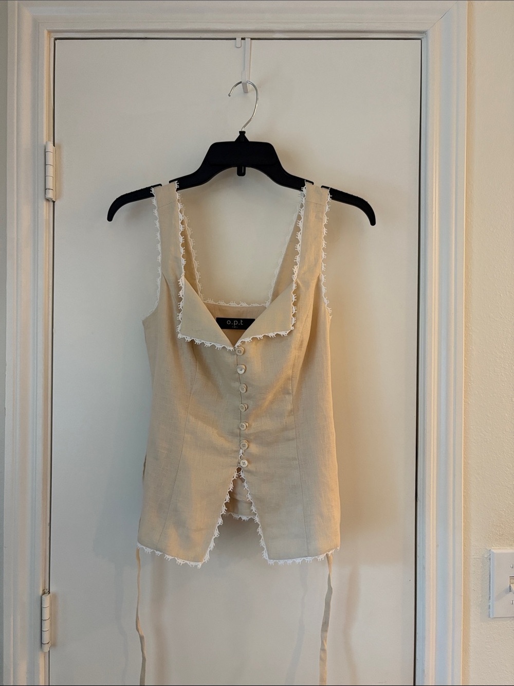 Reformation Viola/ OPT Cream Button-Front Tank Top with Scalloped Trim